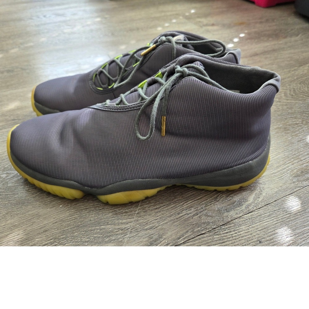Jordan Future Sneakers Mens Gray Yellow Woven Mid Top Size 13. No box